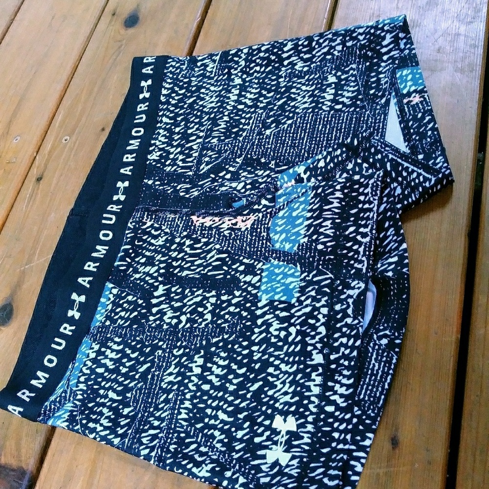 Under Armour Compression Shorts Size Large